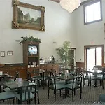Days Inn & Suites By Wyndham Houston North/Aldine 